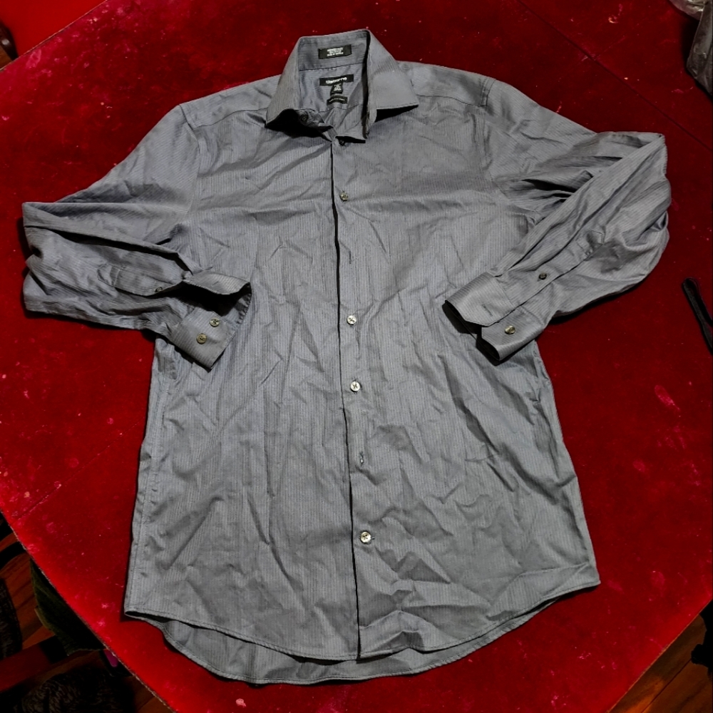 NWOT ... Claiborne casual button-down shirt